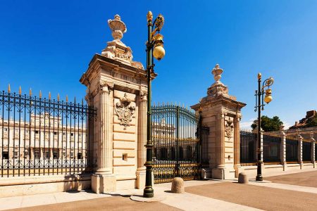 Afternoon Small Group Guided Tour Royal Palace with Skip the Line