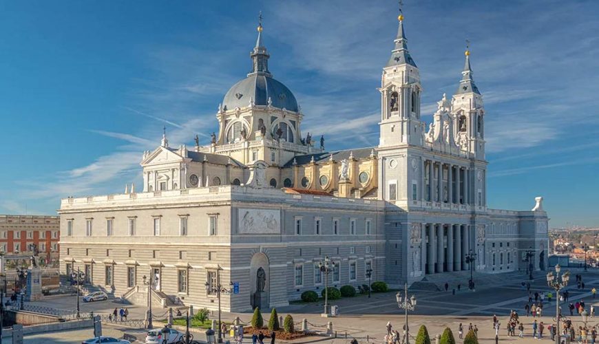 Almudena Cathedral - Madrid