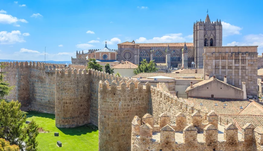 Descubriendo la riqueza arquitectónica de Ávila
