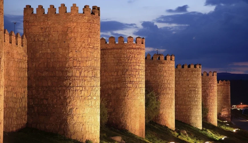 Ávila: entre murallas y misticismo